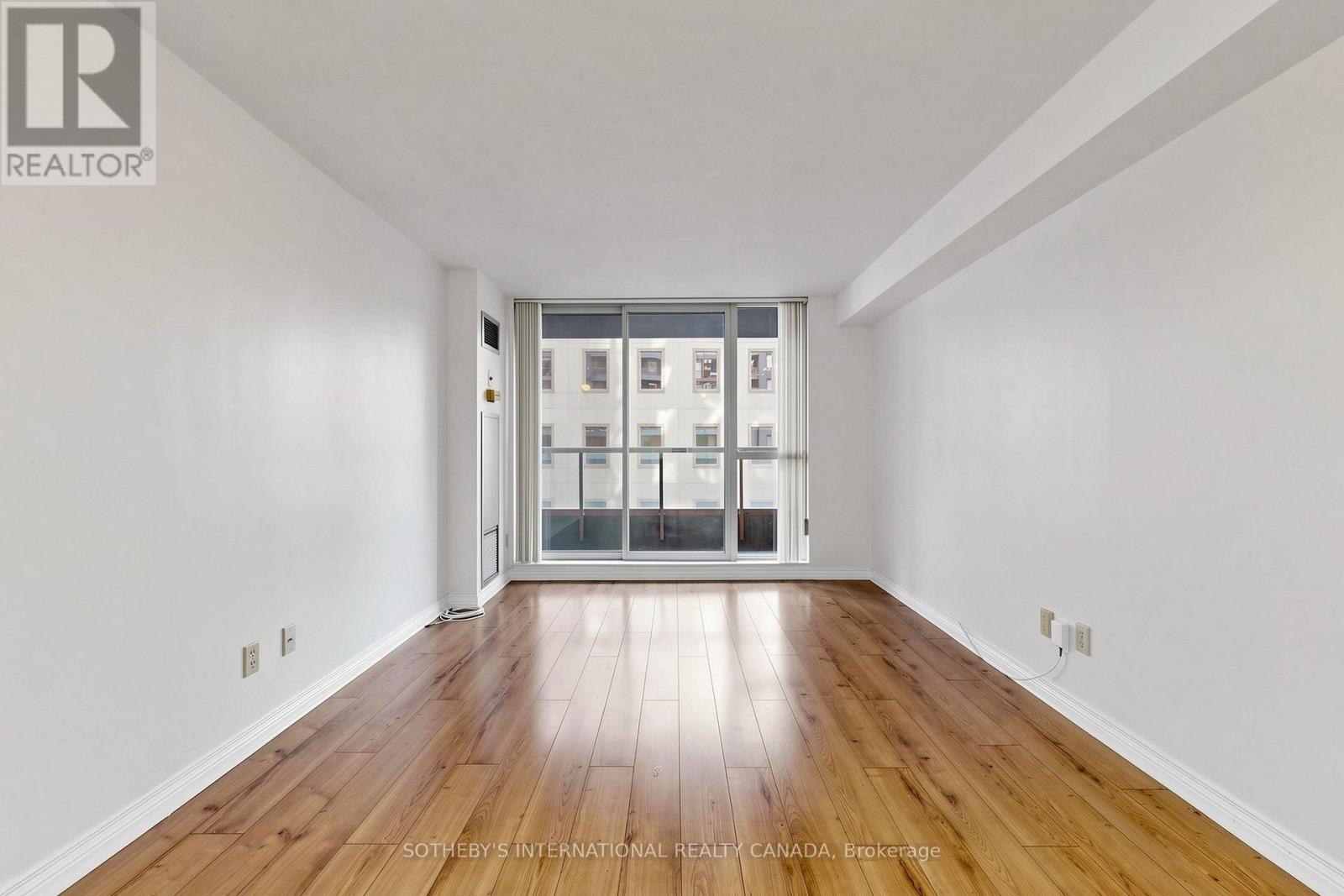 502 - 736 Bay Street, Toronto, Ontario  M5G 2M4 - Photo 2 - C14012432