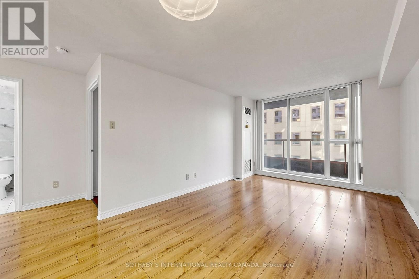 502 - 736 Bay Street, Toronto, Ontario  M5G 2M4 - Photo 4 - C14012432