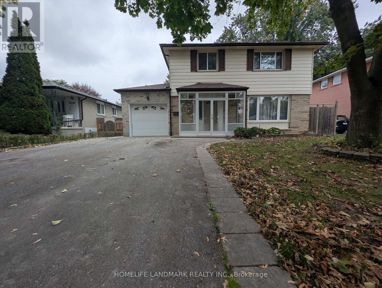 22 Threadneedle Crescent, Toronto, Ontario  M2H 1Z4 - Photo 2 - C14013748