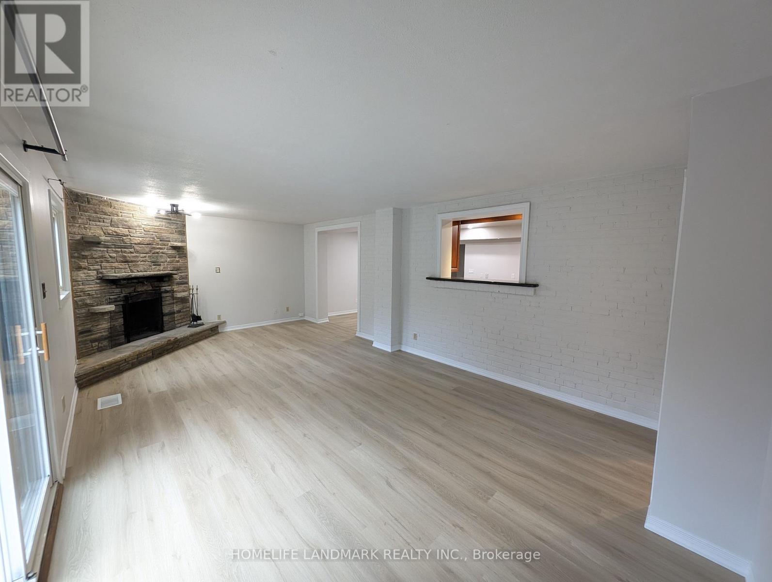 22 Threadneedle Crescent, Toronto, Ontario  M2H 1Z4 - Photo 8 - C14013748