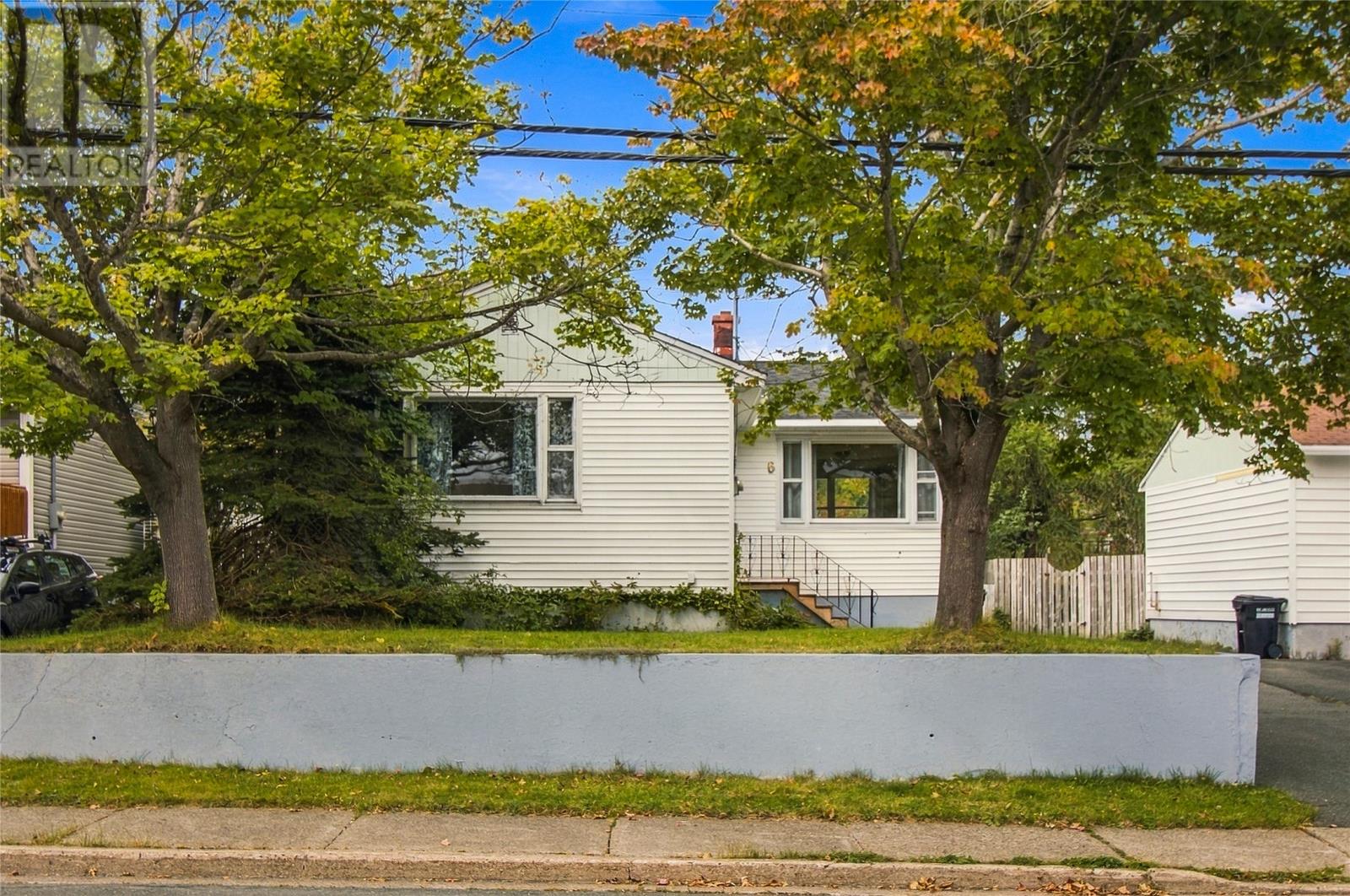 6 Cherry Hill Road, St. John's — photo 2