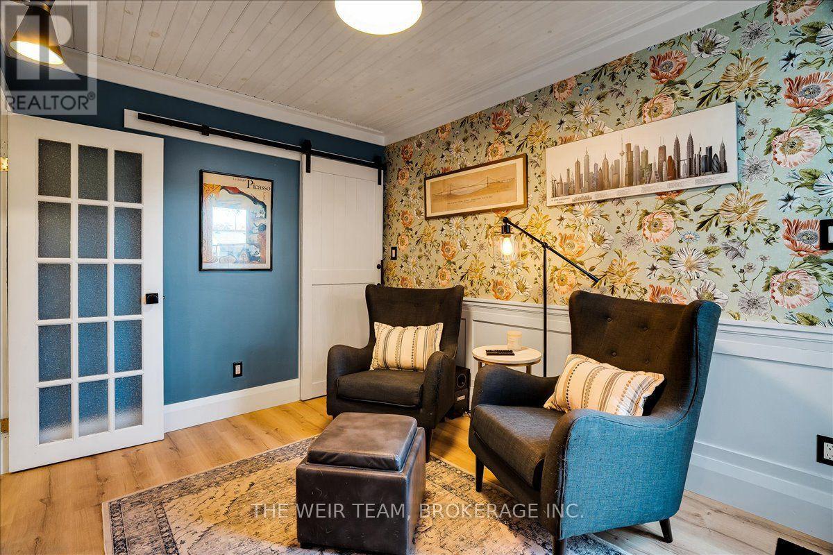 13 Amroth Avenue, Toronto, Ontario  M4C 4H3 - Photo 12 - E14012160