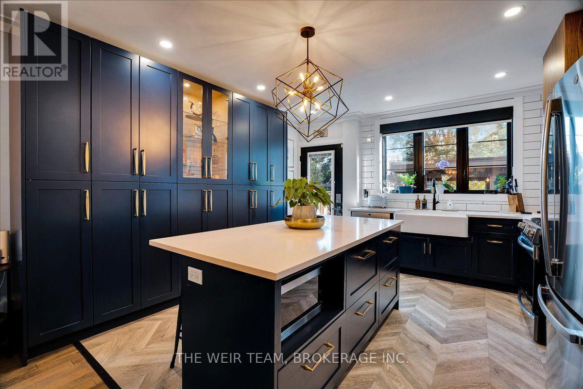 13 Amroth Avenue, Toronto, Ontario  M4C 4H3 - Photo 6 - E14012160