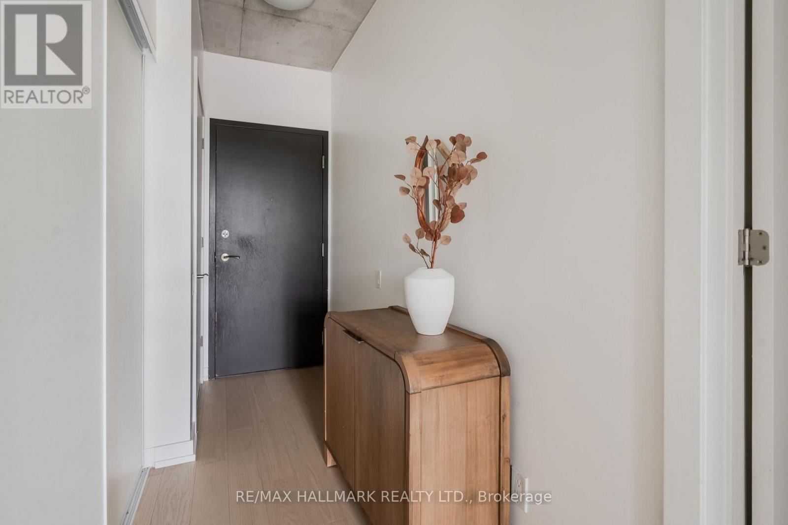 404 - 60 Haslett Avenue, Toronto, Ontario  M4L 0A9 - Photo 7 - E14012894