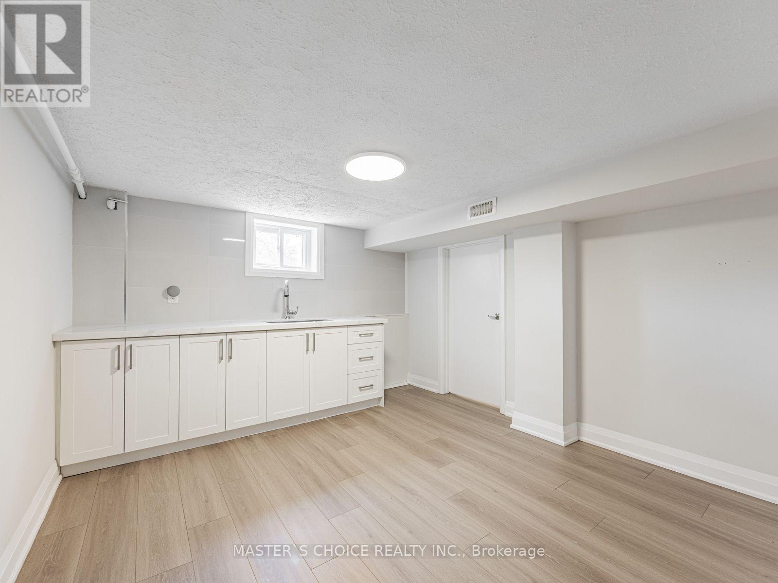 127 Highfield Road, Toronto, Ontario  M4L 2T9 - Photo 20 - E14013736