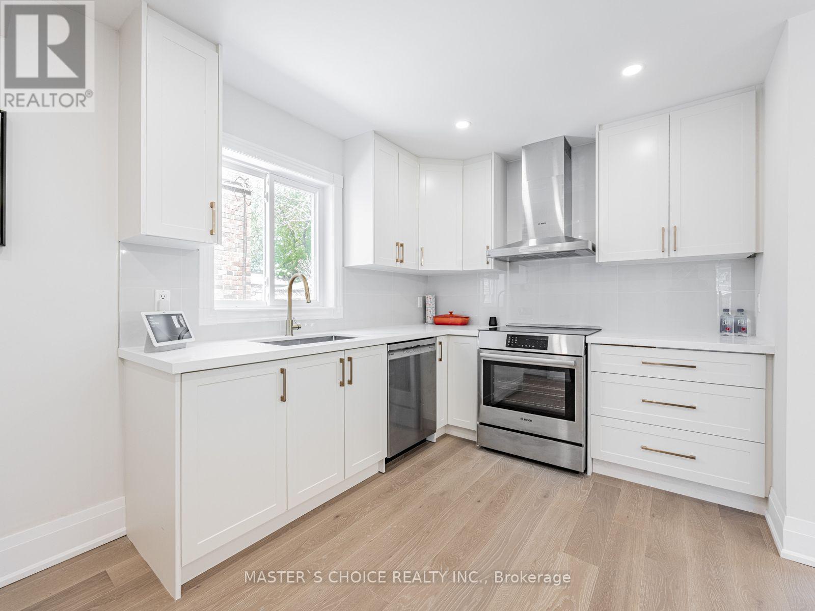 127 Highfield Road, Toronto, Ontario  M4L 2T9 - Photo 5 - E14013736