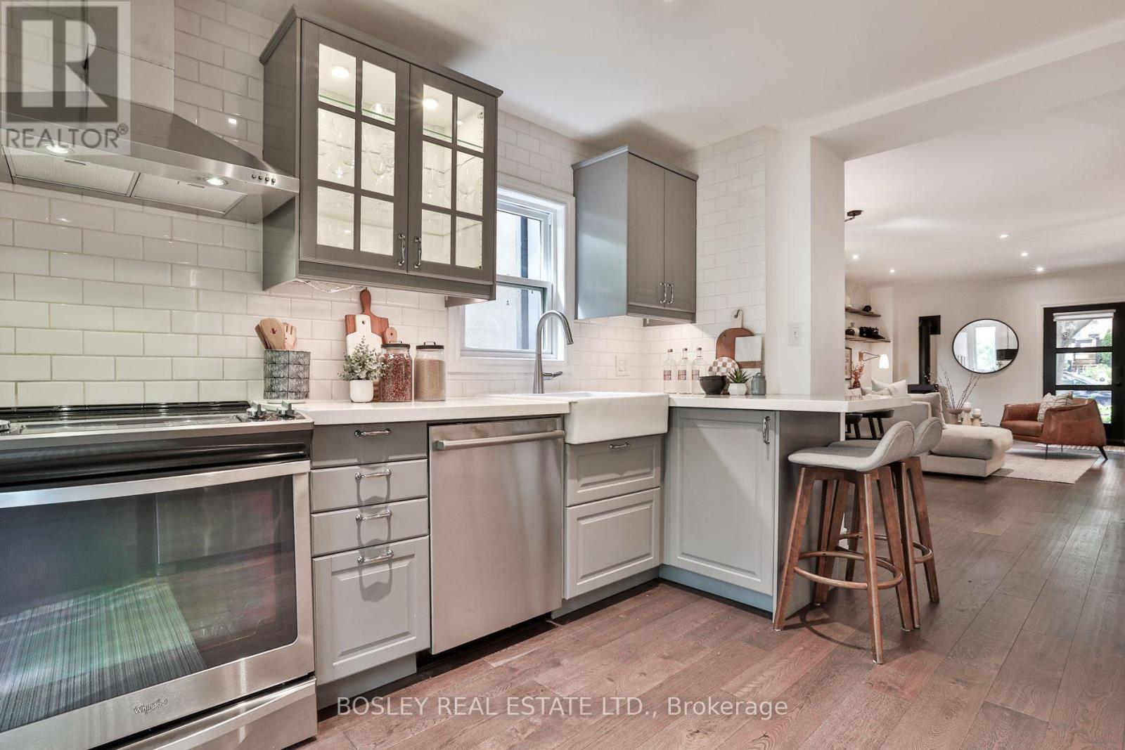 307 Bain Avenue, Toronto, Ontario  M4J 1B9 - Photo 16 - E14013980