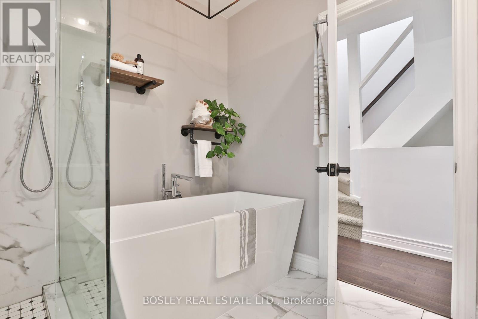 307 Bain Avenue, Toronto, Ontario  M4J 1B9 - Photo 27 - E14013980