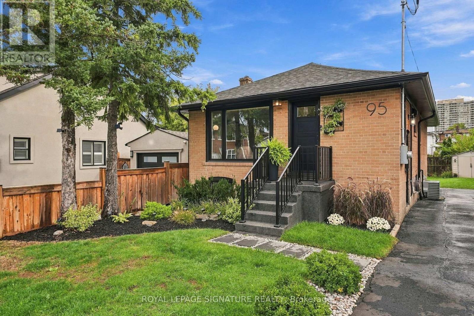 95 Laurel Avenue, Toronto, Ontario  M1K 3J8 - Photo 3 - E14014106