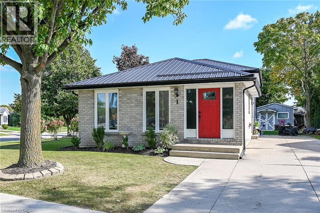 1 Woodfield Avenue, Townsend, Ontario  N0A 1S0 - Photo 1 - 40867925