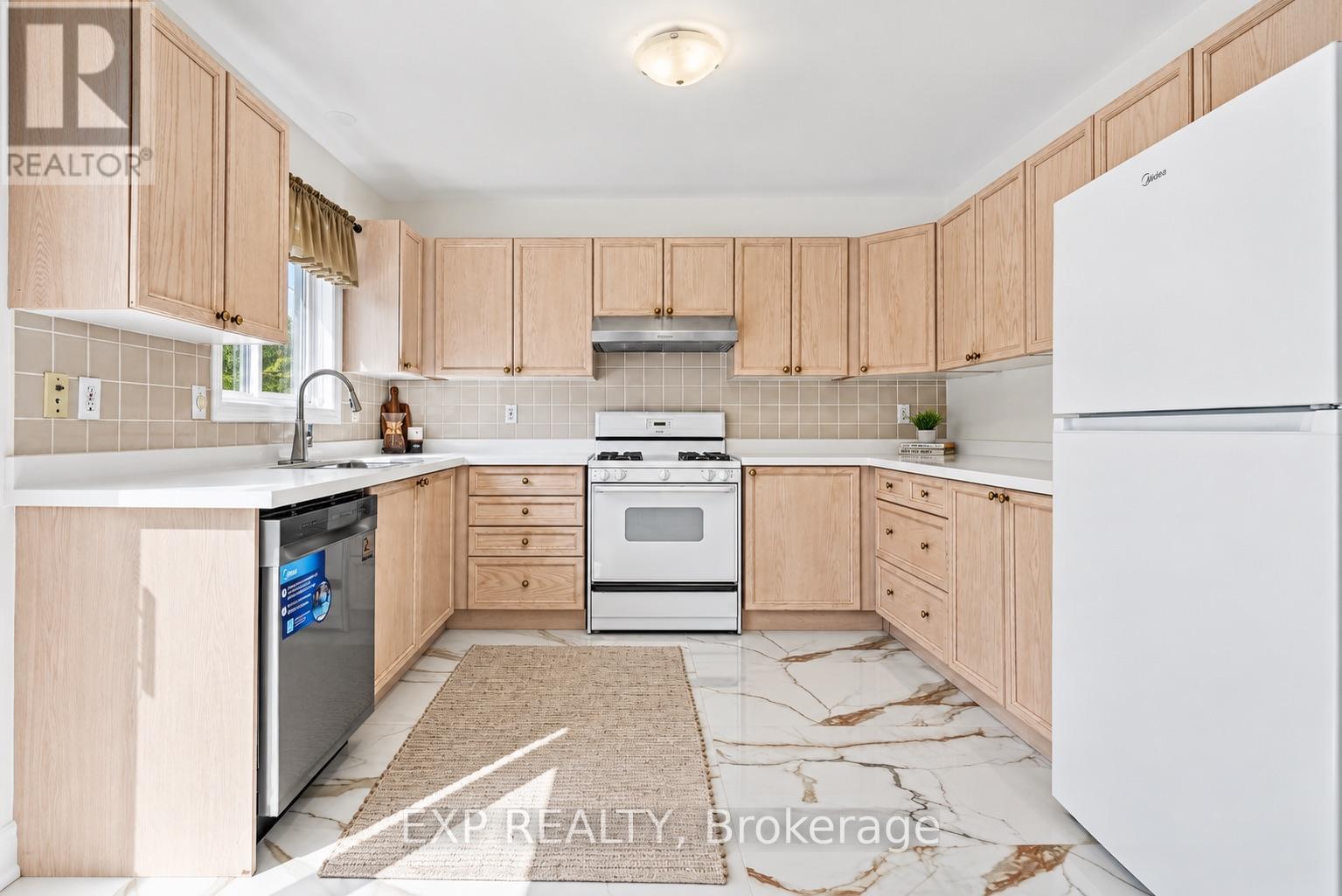 2434 Ralph Street, Innisfil, Ontario  L9S 2G4 - Photo 14 - N14009706