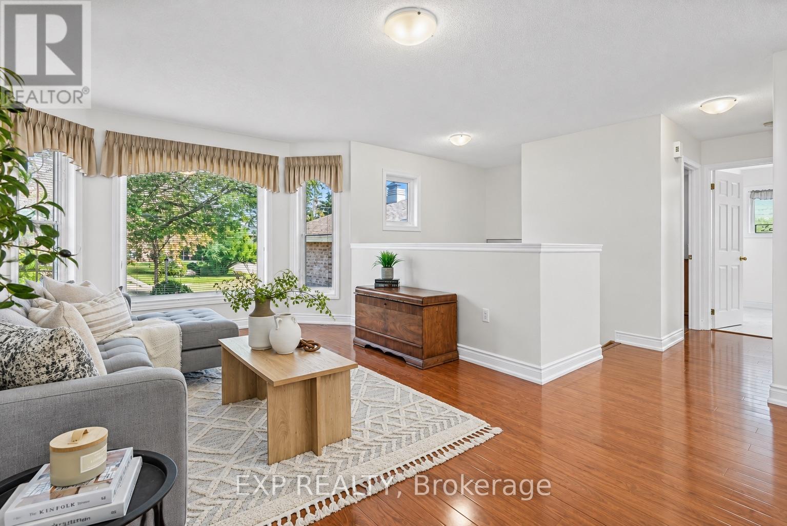 2434 Ralph Street, Innisfil, Ontario  L9S 2G4 - Photo 4 - N14009706