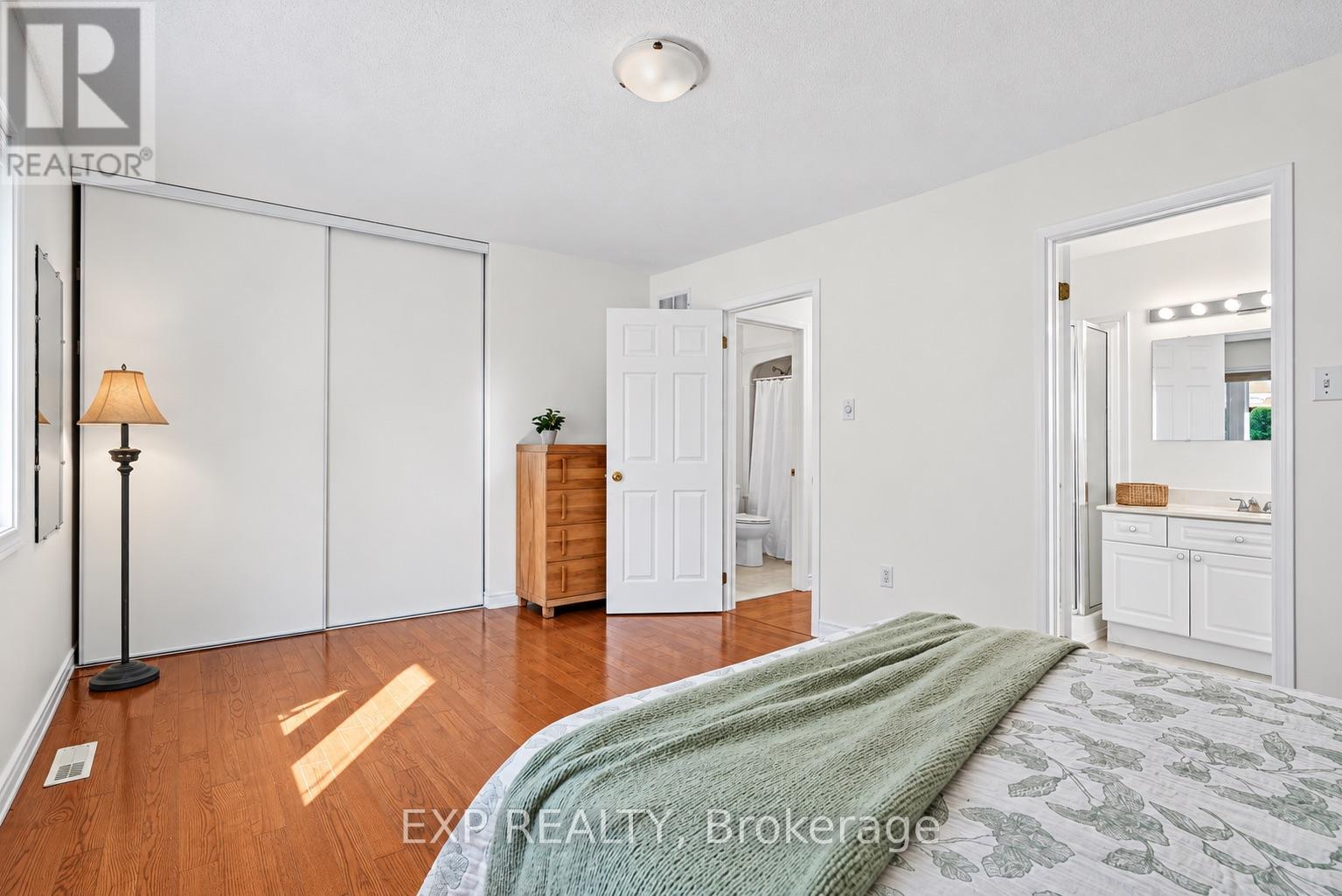 2434 Ralph Street, Innisfil, Ontario  L9S 2G4 - Photo 8 - N14009706