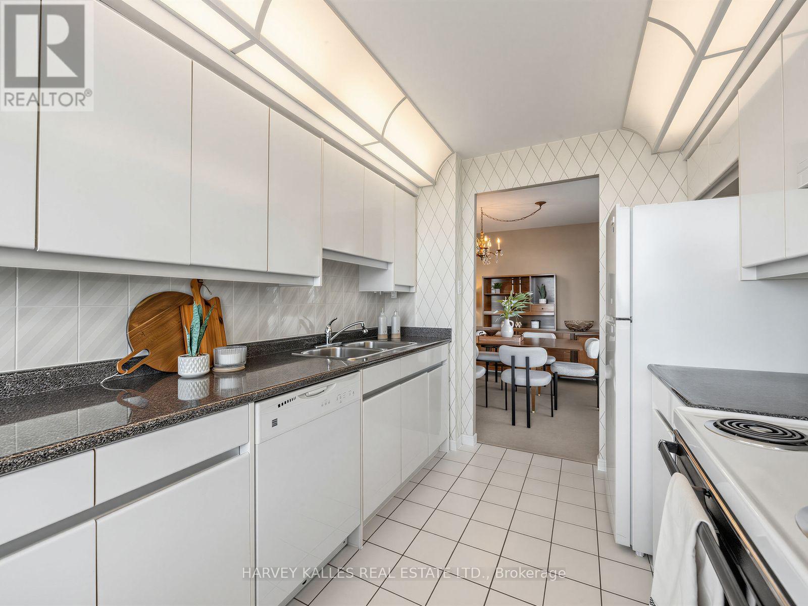 707 - 120 Promenade Circle, Vaughan (Brownridge), Ontario  L4J 7W9 - Photo 18 - N14010464