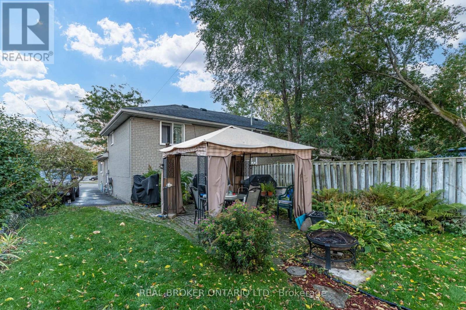 82 Tecumseh Drive, Aurora (Aurora Heights), Ontario  L4G 2X4 - Photo 33 - N14012120
