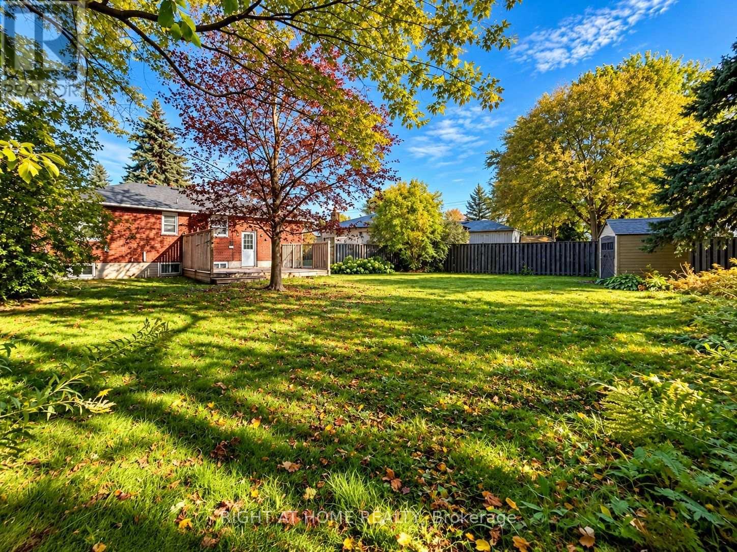 Main Floor - 72 Monkswood Crescent, Newmarket, Ontario  L3Y 2K1 - Photo 22 - N14013862