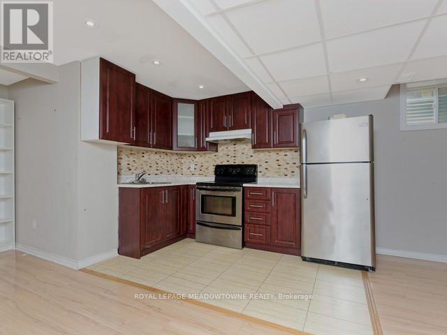 Lower - 960 Philbrook Drive, Milton, Ontario  L9T 0L3 - Photo 3 - W14010176