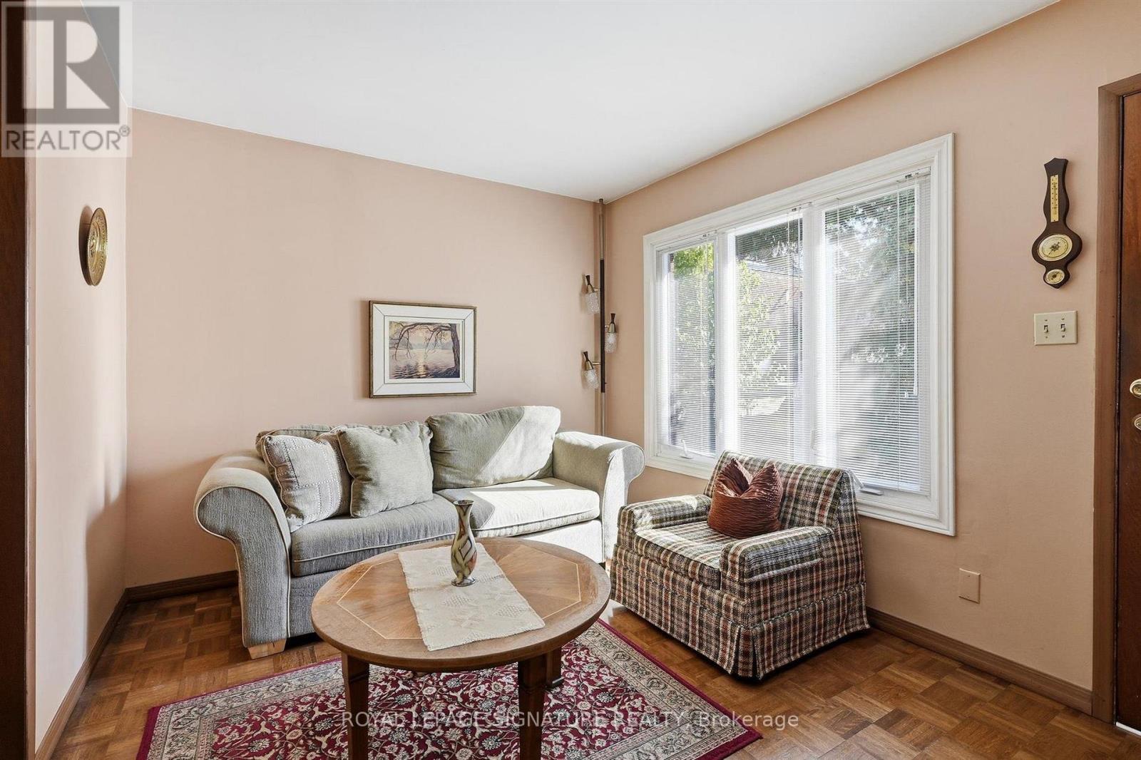 7 Geoffrey Street, Toronto (Roncesvalles), Ontario  M6R 1P2 - Photo 21 - W14010606