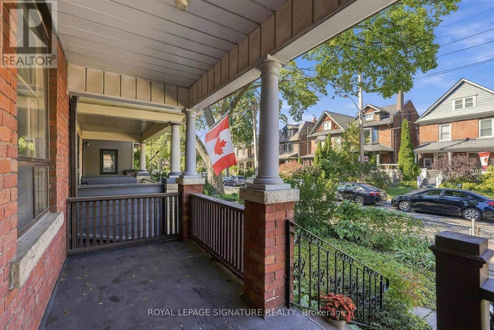 7 Geoffrey Street, Toronto (Roncesvalles), Ontario  M6R 1P2 - Photo 3 - W14010606