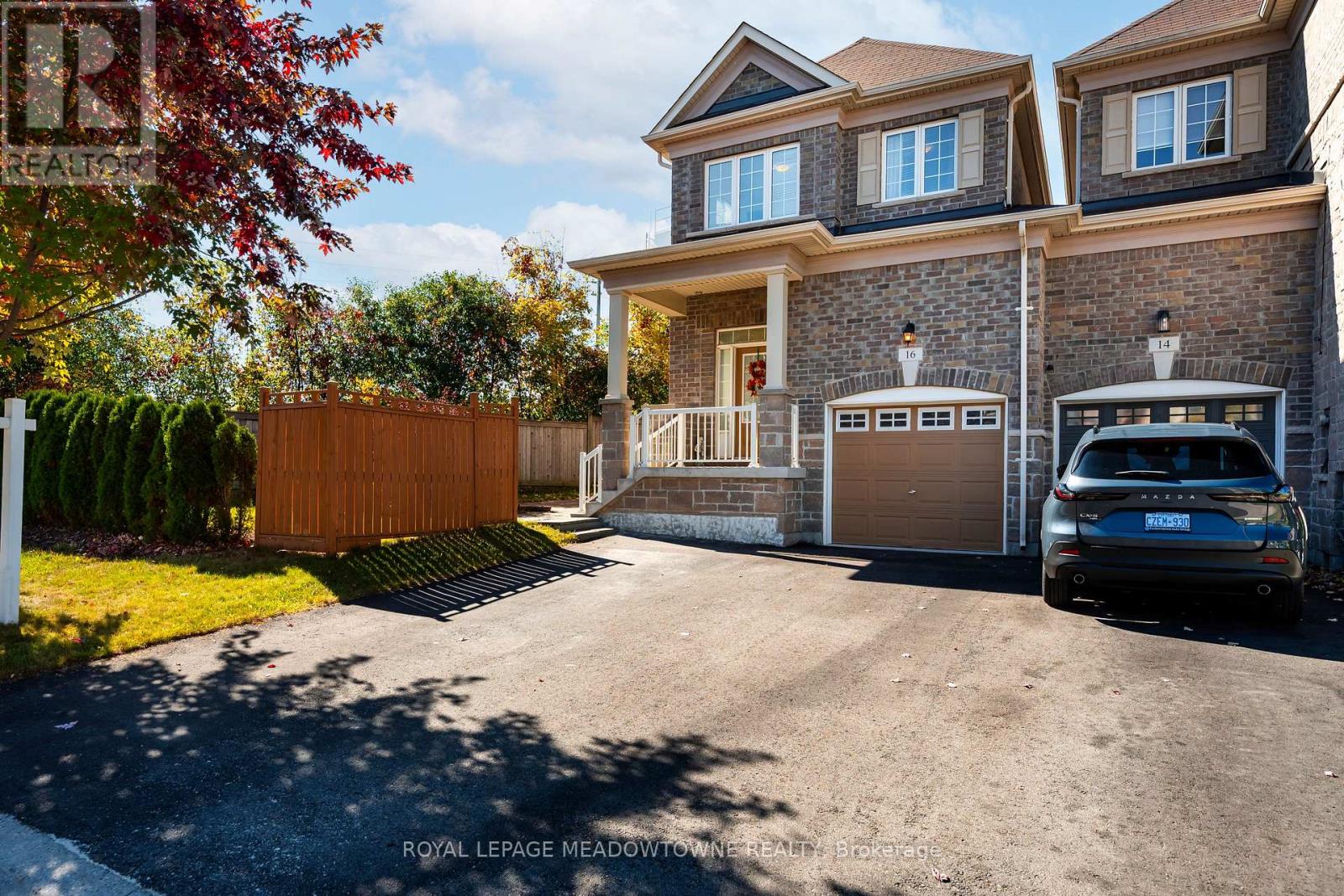 16 Ridgegate Crescent, Halton Hills, Ontario  L7G 0L1 - Photo 1 - W14010622