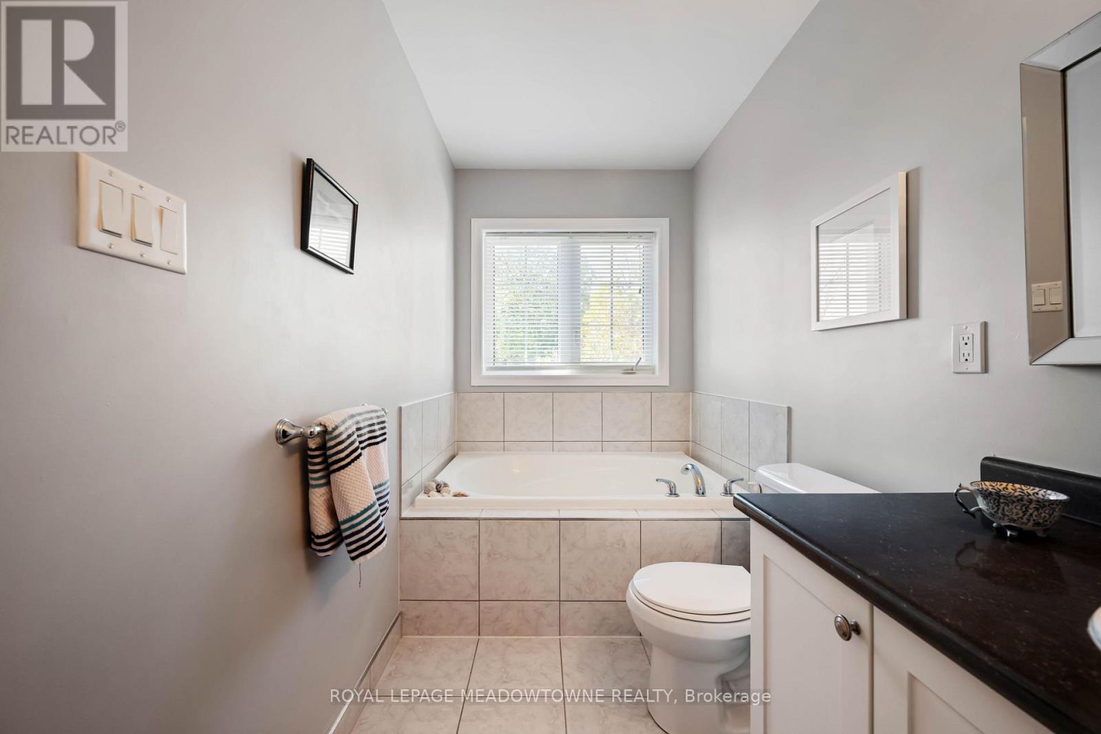 16 Ridgegate Crescent, Halton Hills, Ontario  L7G 0L1 - Photo 34 - W14010622