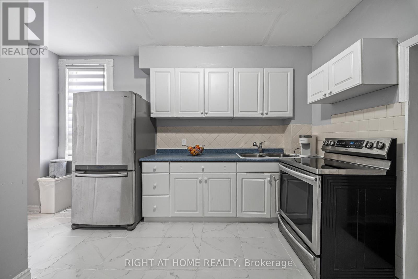138 Osler Street, Toronto, Ontario  M6N 2Y8 - Photo 10 - W14011508