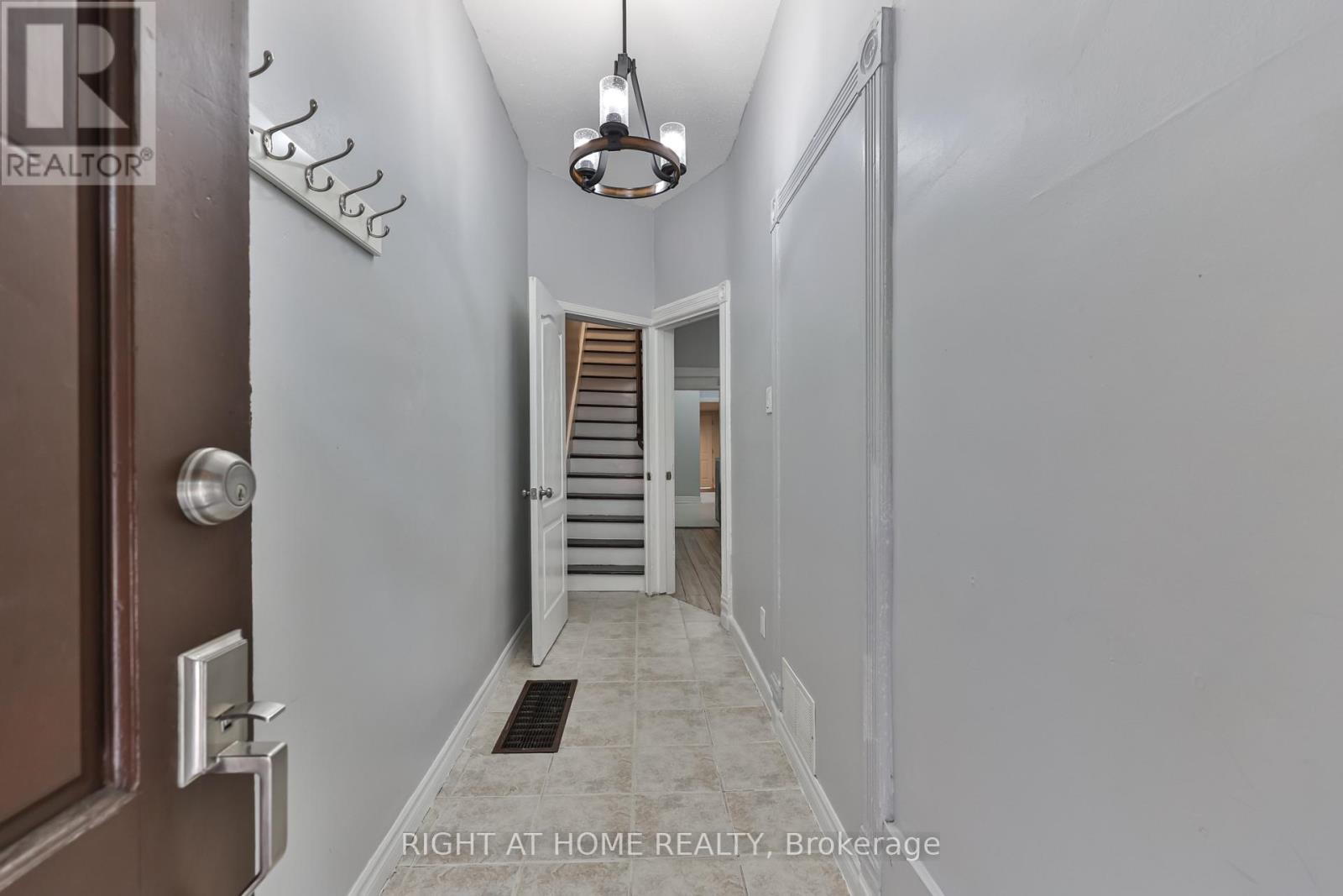 138 Osler Street, Toronto, Ontario  M6N 2Y8 - Photo 2 - W14011508
