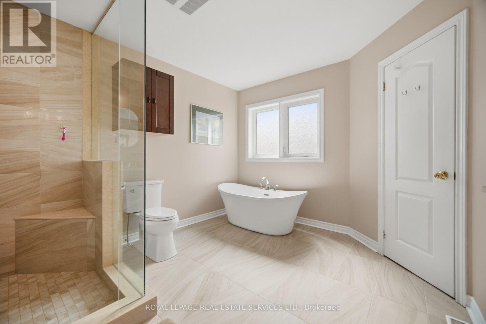 1600 Glenvista Drive, Oakville, Ontario  L6H 6E9 - Photo 25 - W14011774