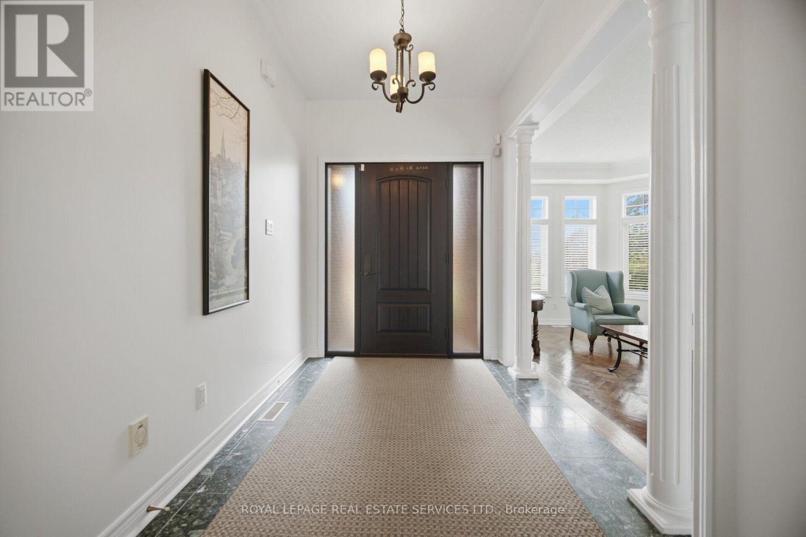 1600 Glenvista Drive, Oakville, Ontario  L6H 6E9 - Photo 4 - W14011774