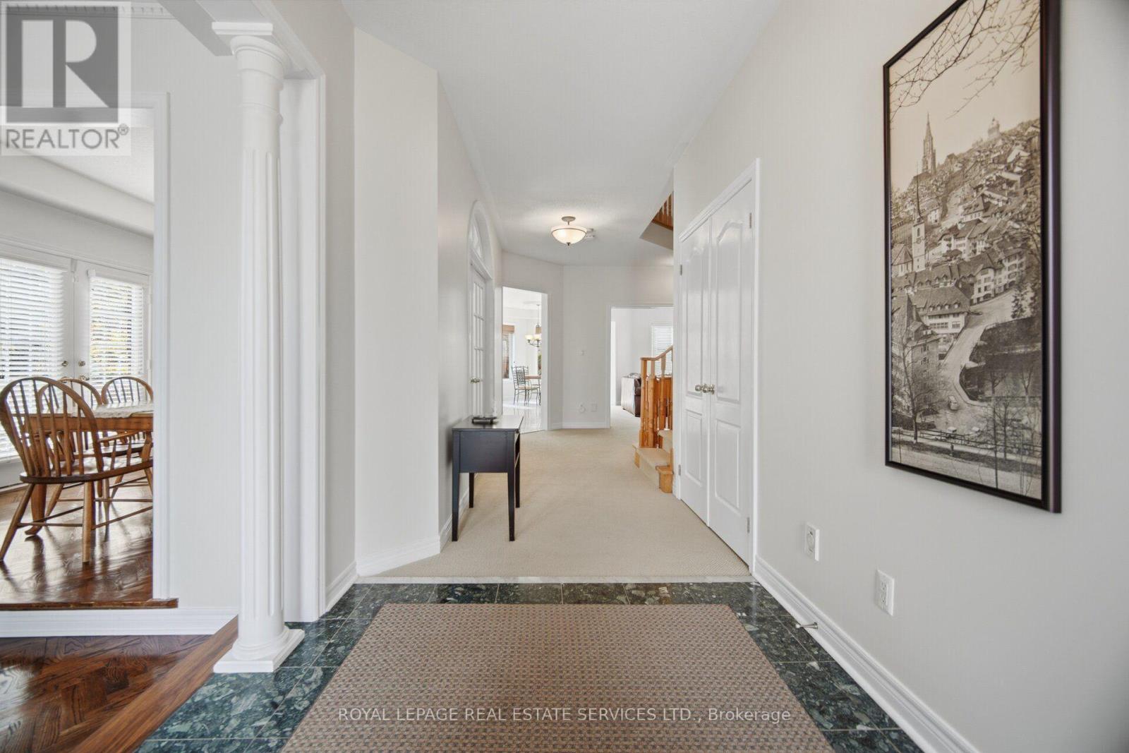 1600 Glenvista Drive, Oakville, Ontario  L6H 6E9 - Photo 5 - W14011774