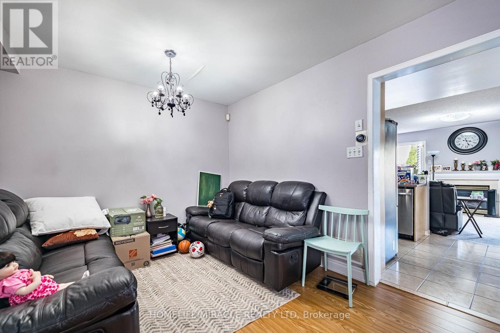 5881 Delle Donne Drive, Mississauga, Ontario  L5M 7A2 - Photo 10 - W14012158