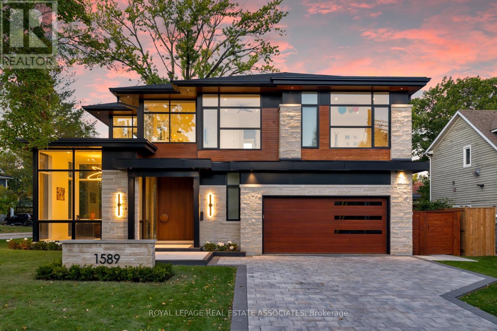 1589 Glenhill Crescent, Mississauga, Ontario  L5H 3C4 - Photo 1 - W14012340