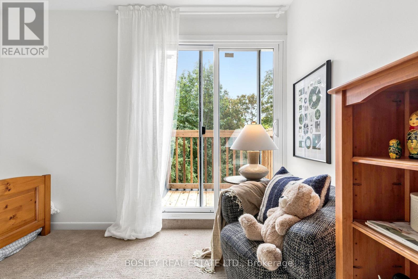 37 Hillsview Avenue, Toronto, Ontario  M6P 1J4 - Photo 25 - W14012380