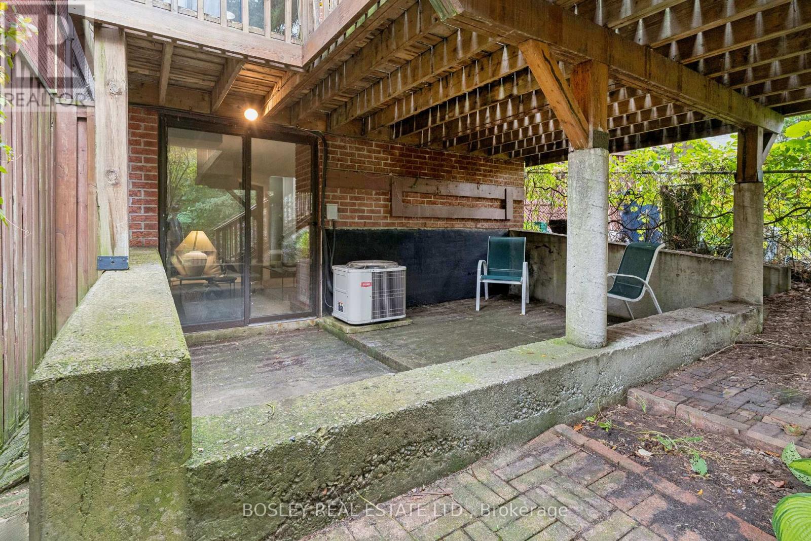37 Hillsview Avenue, Toronto, Ontario  M6P 1J4 - Photo 42 - W14012380