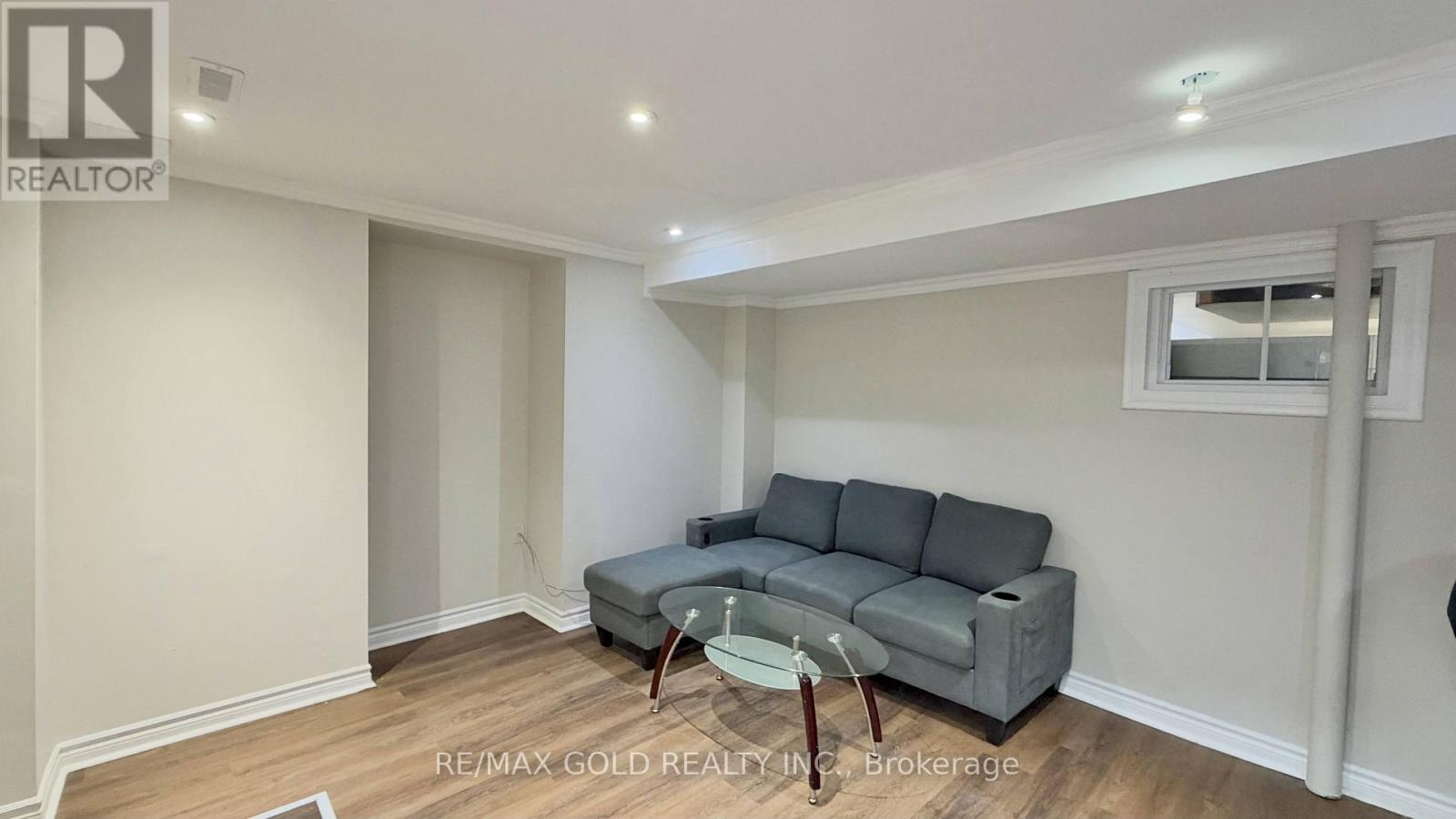 244 Brisdale Drive, Brampton, Ontario  L7A 2T3 - Photo 4 - W14012558