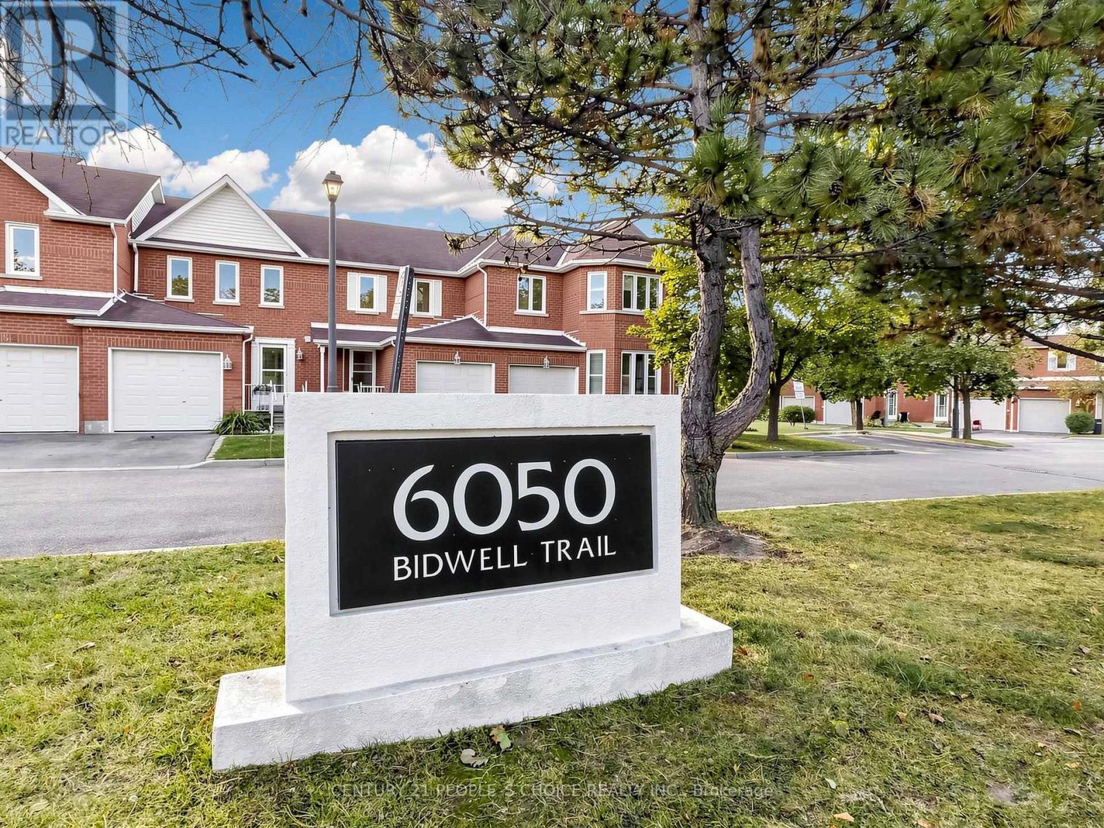 48 - 6050 Bidwell Trail, Mississauga (East Credit), Ontario  L5V 1V6 - Photo 3 - W14012568