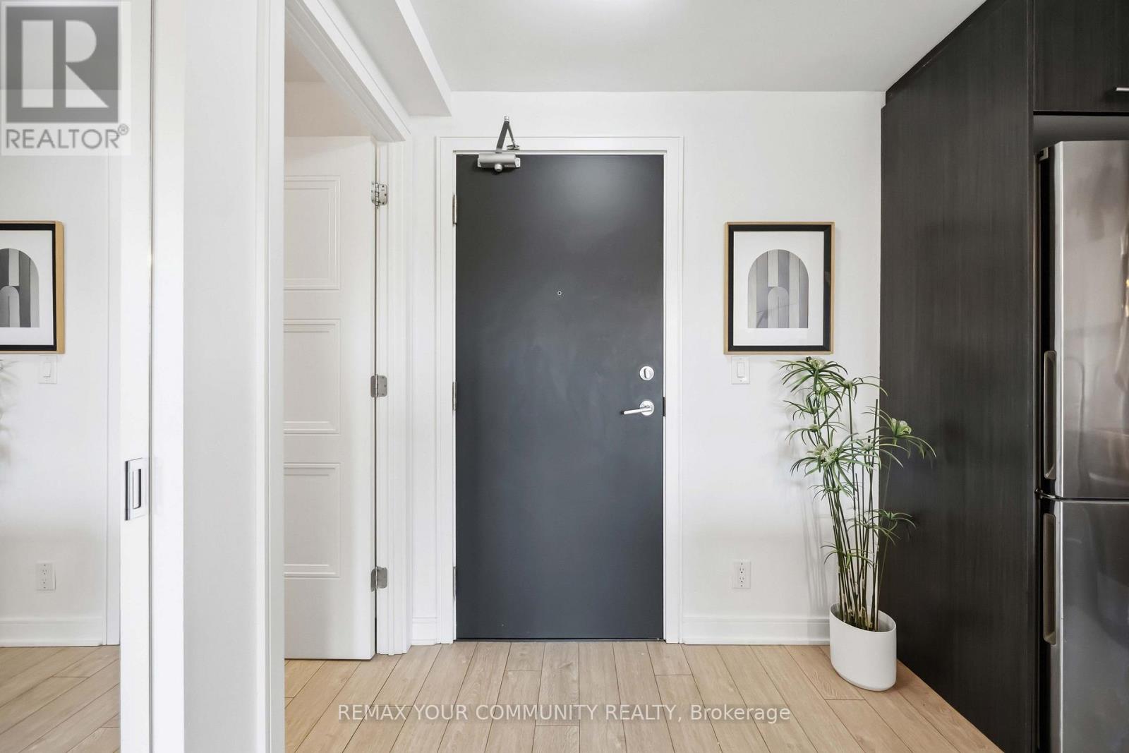 310 - 1 Neighbourhood Lane, Toronto (Stonegate-Queensway), Ontario  M8Y 0C2 - Photo 8 - W14013444