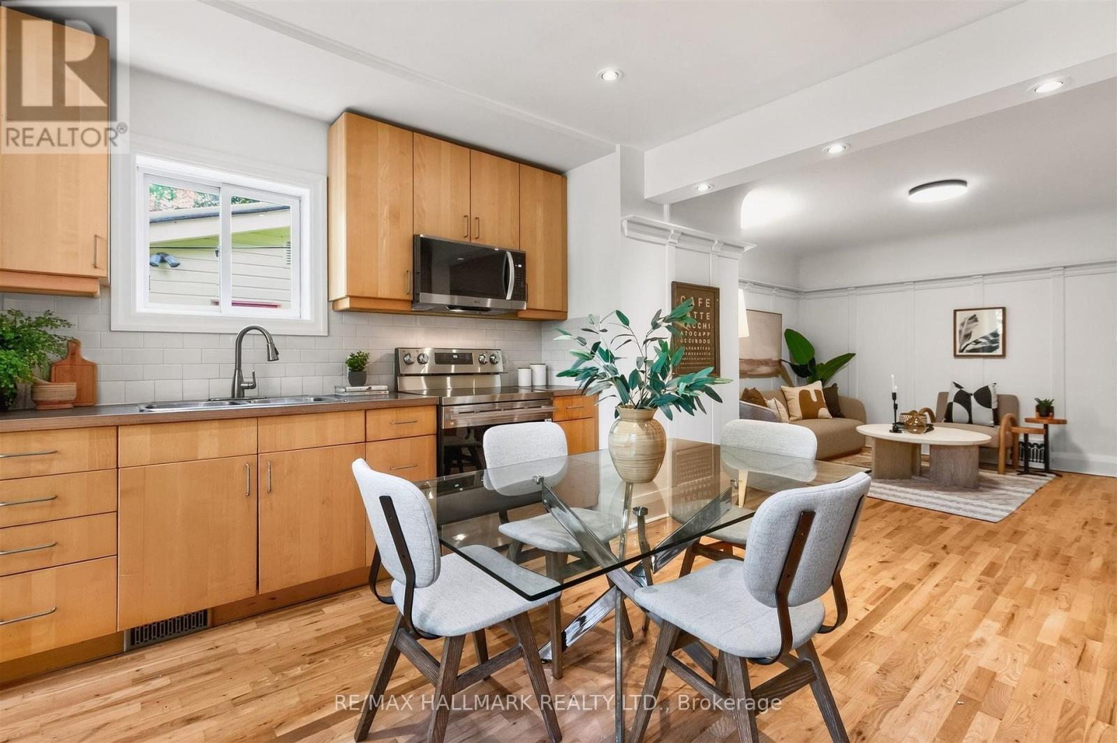 26 Pearson Avenue, Toronto, Ontario  M6R 1G1 - Photo 21 - W14013500