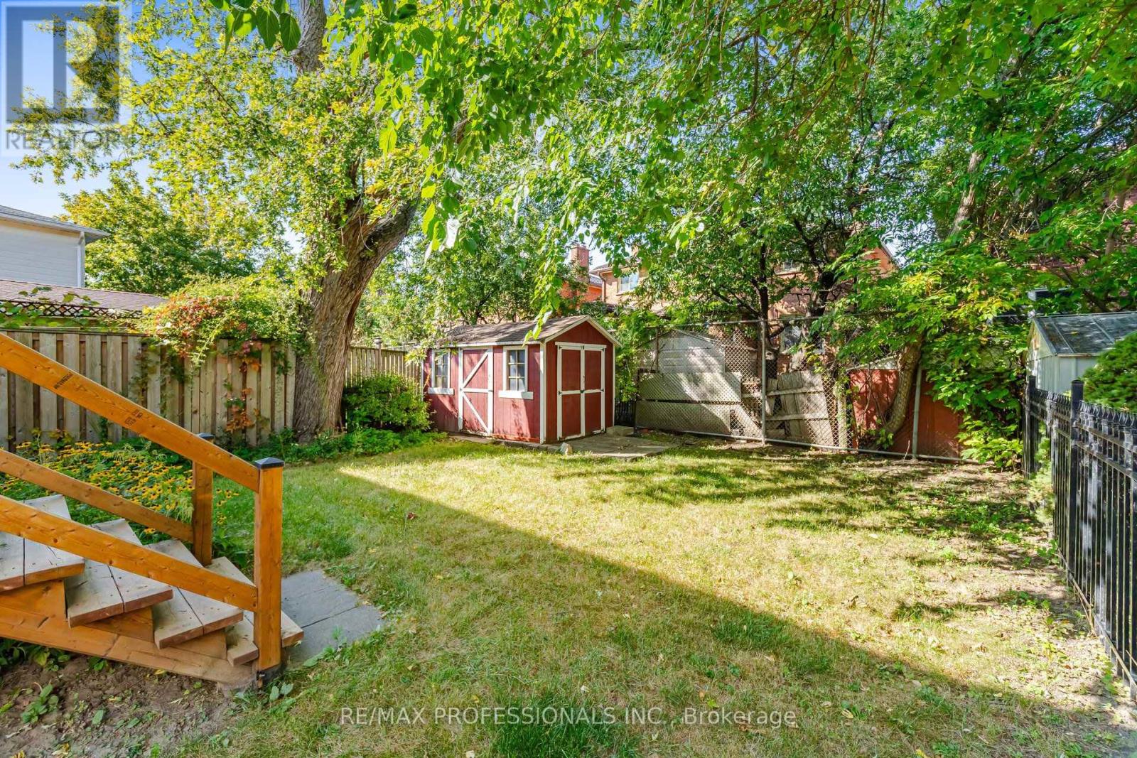 62 Edilou Drive, Toronto, Ontario  M8W 4B3 - Photo 45 - W14013922