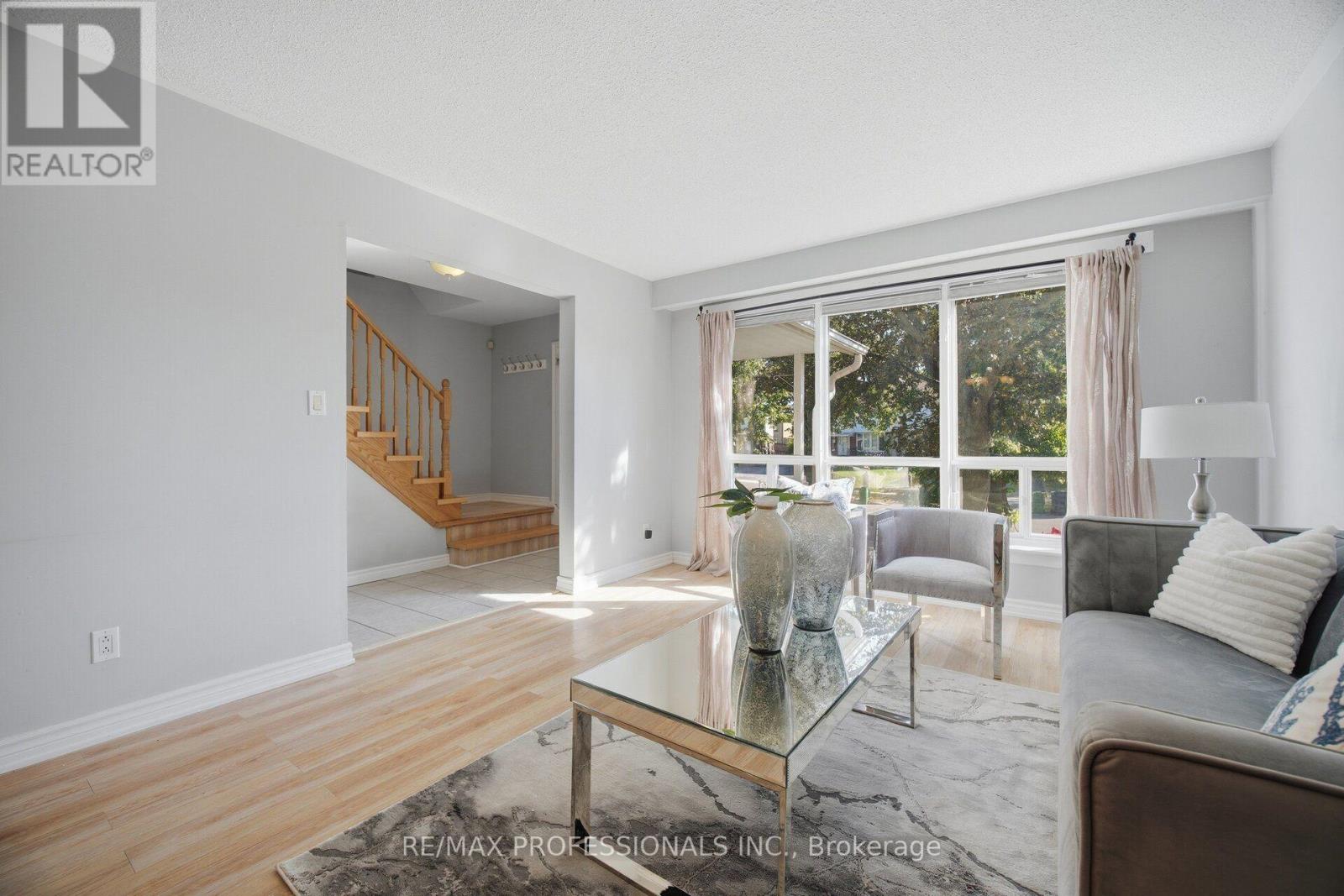 62 Edilou Drive, Toronto, Ontario  M8W 4B3 - Photo 7 - W14013922