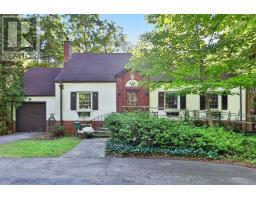 40 PINEWOOD TRAIL, Mississauga, Ontario