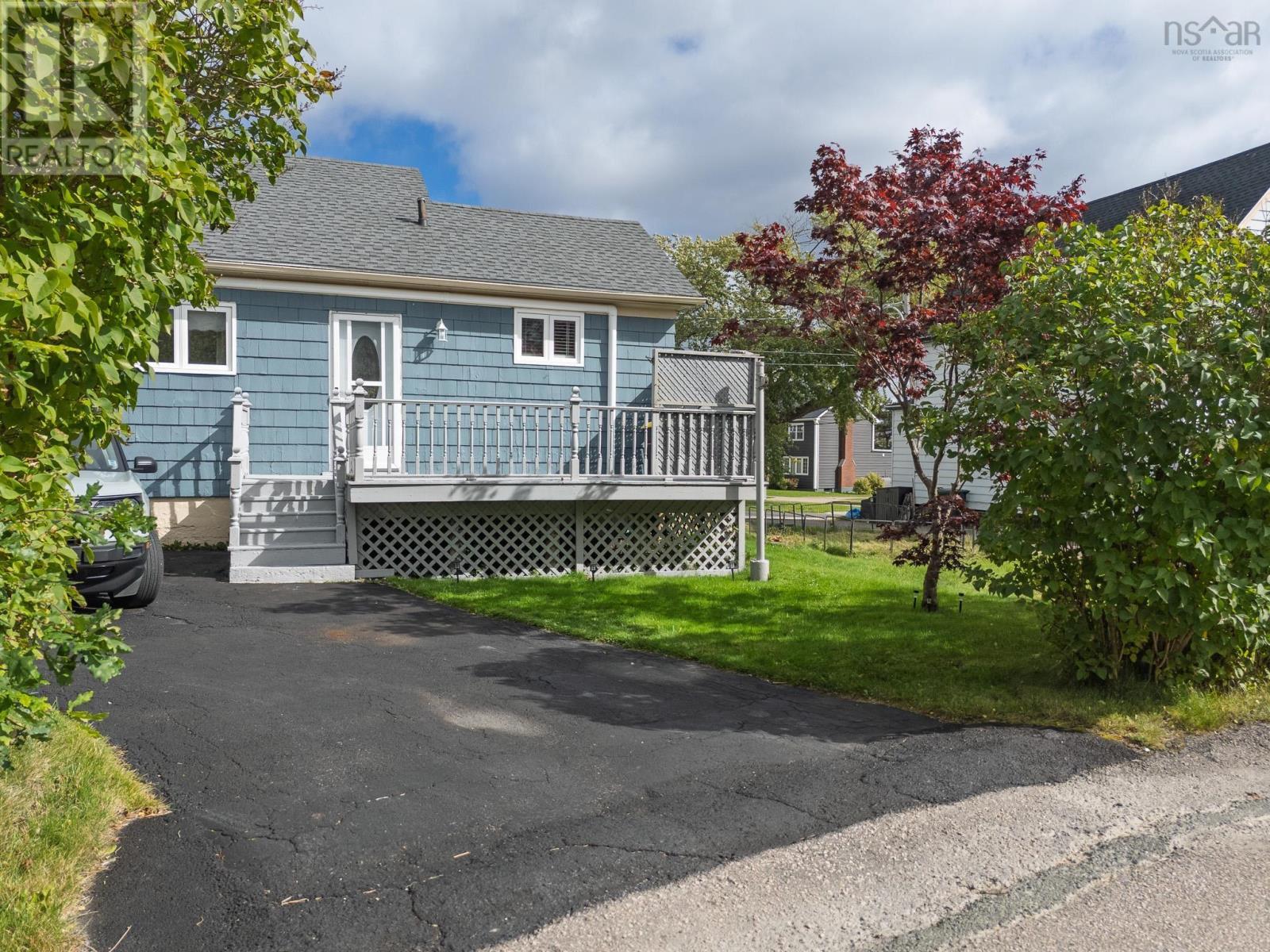 26 Mckenzie Street, Glace Bay, Nova Scotia  B1A 3G3 - Photo 32 - 202625504