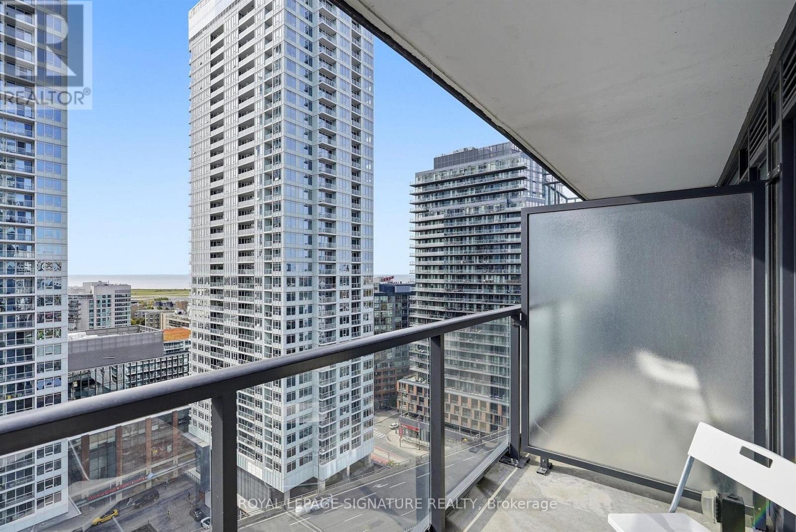 2115 - 70 Queens Wharf Road, Toronto, Ontario  M5V 0J2 - Photo 18 - C14007230