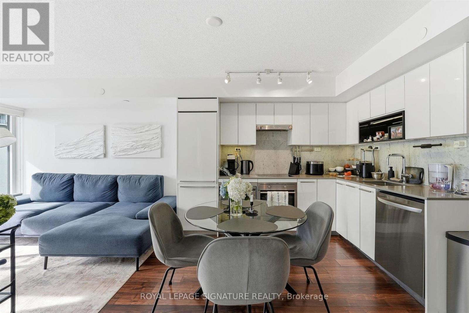 2115 - 70 Queens Wharf Road, Toronto, Ontario  M5V 0J2 - Photo 8 - C14007230