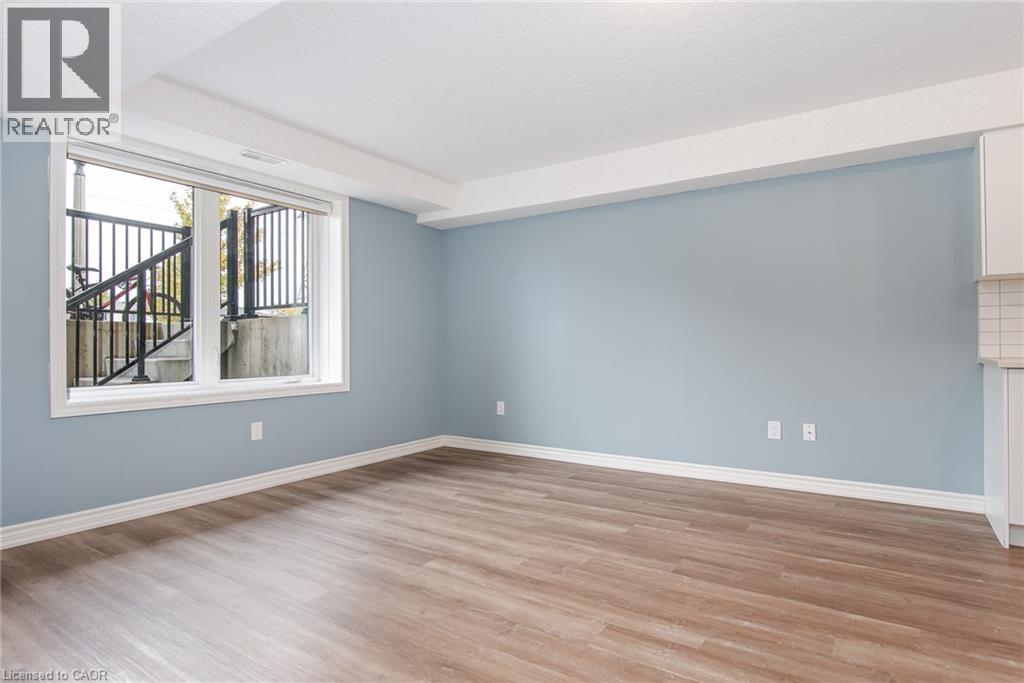 243 Chapel Hill Drive, Kitchener, Ontario  N2R 1N3 - Photo 10 - 40870590