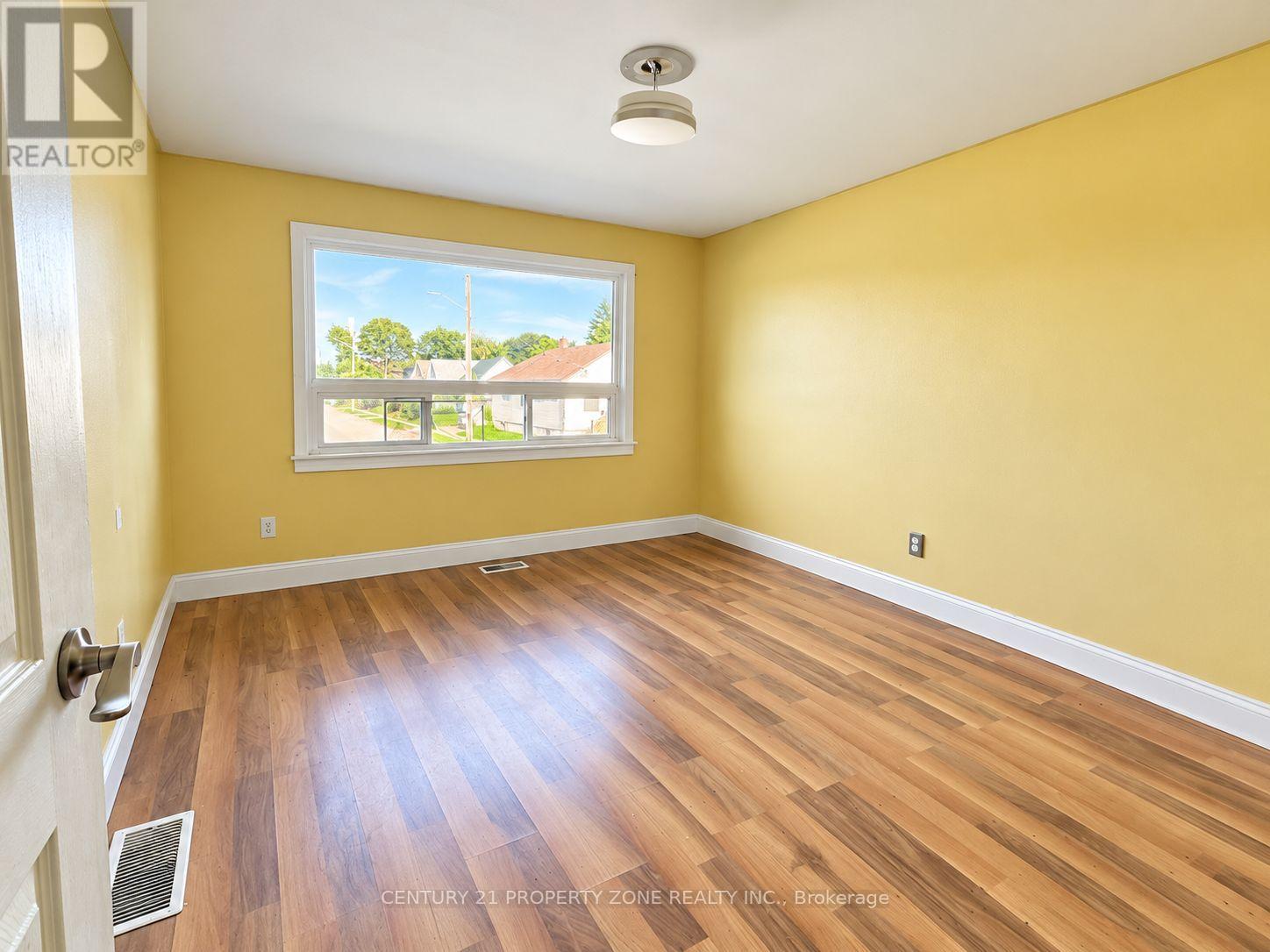 444 Drew Street, Oshawa, Ontario  L1H 5B5 - Photo 4 - E14012710