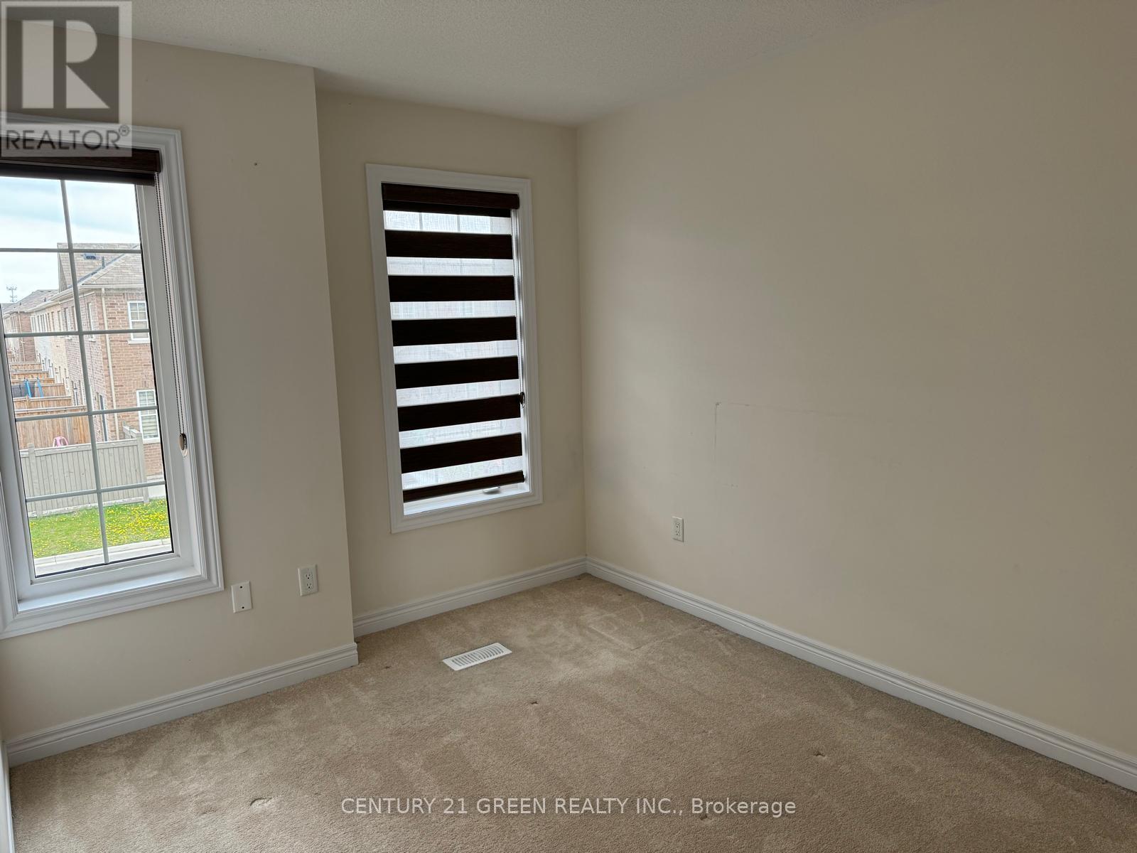 #1 (Main & 2nd Floor) - 100 Lanark Circle, Brampton, Ontario  L6X 5L4 - Photo 9 - W13804674