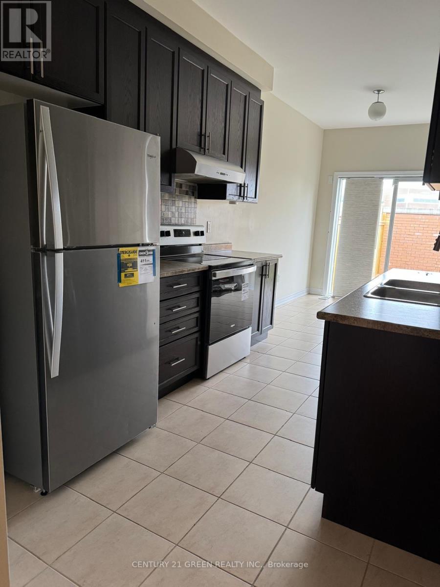 #1 (Main & 2nd Floor) - 100 Lanark Circle, Brampton, Ontario  L6X 5L4 - Photo 4 - W13804674