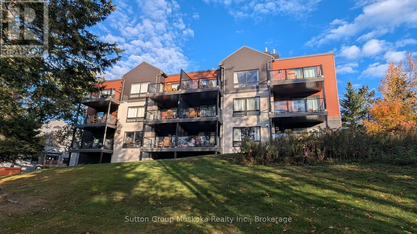 52-205 Deerhurst Drive, Huntsville, Ontario  P1H 2E8 - Photo 2 - X13855398