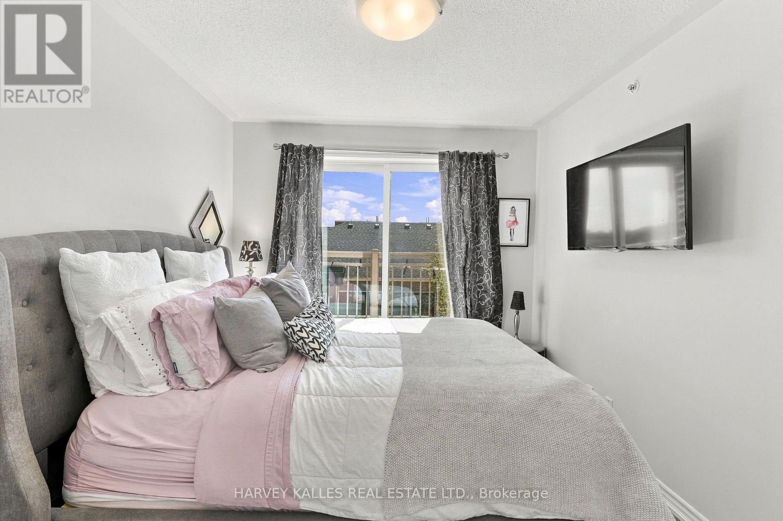 22 - 145 Long Branch Avenue, Toronto, Ontario  M8W 0A9 - Photo 25 - W14009938